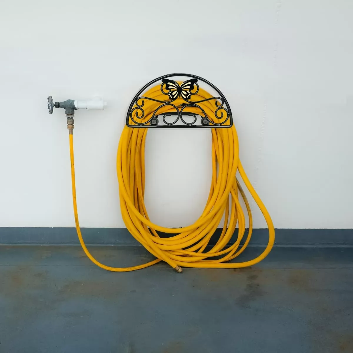 Kingsyard Wall Mount Garden Hose Holder Holds 100Ft Hoses